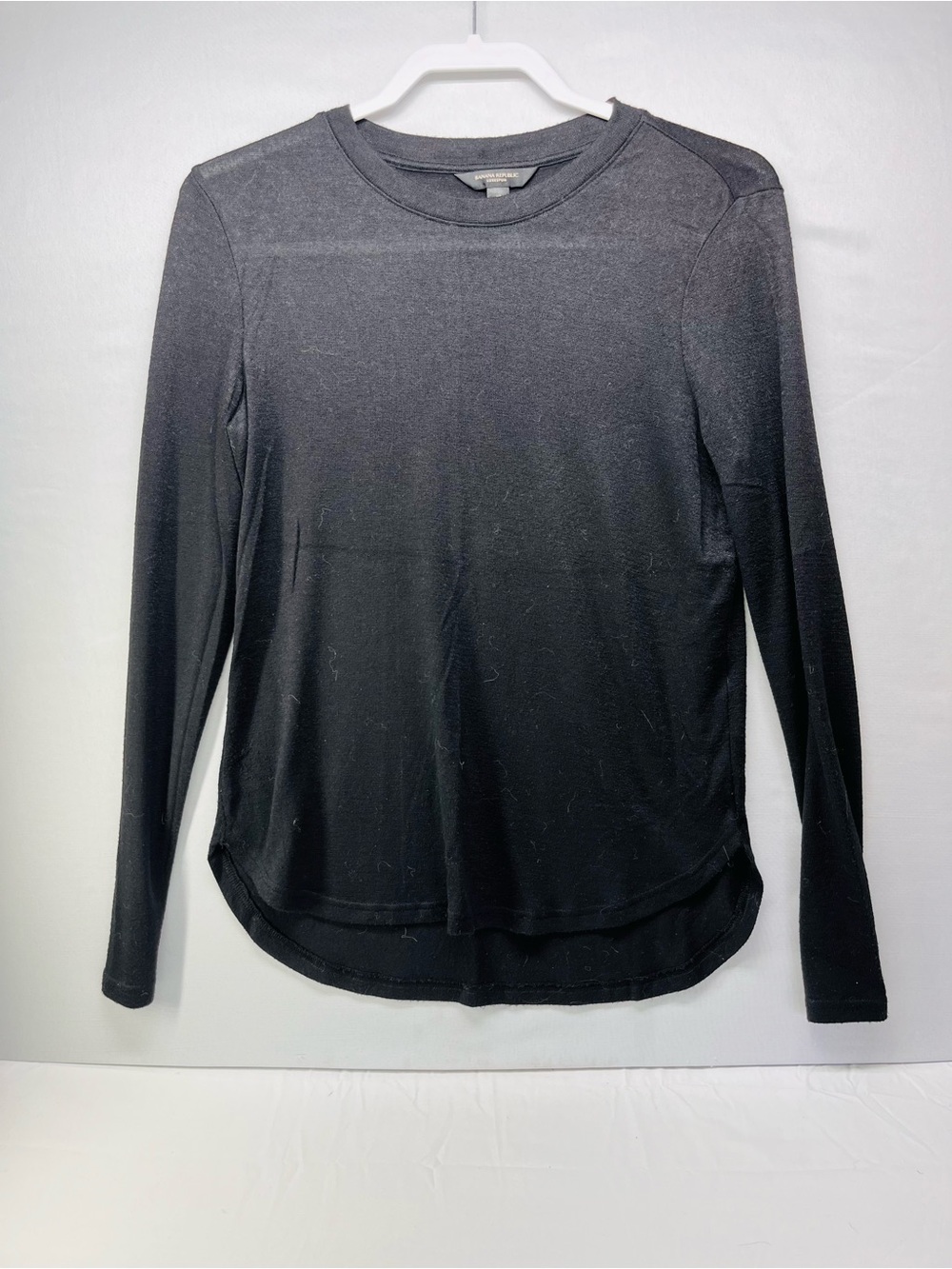 Banana Republic Black Long-Sleeve Crewneck Top‎